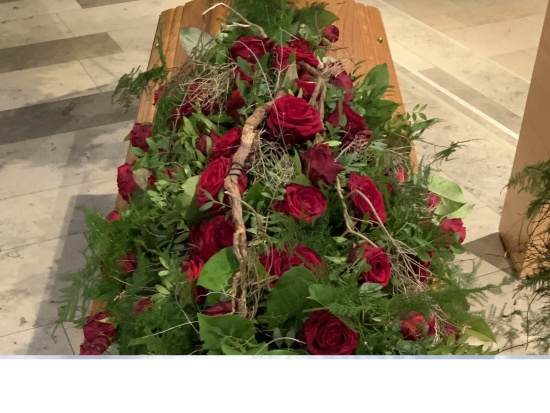 022 ``rote Rosen -rustikal`  
